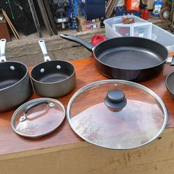 Set of Pots and Pans