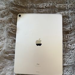 iPad Pro – Cracked Screen, Still Works – Priced to Sell!