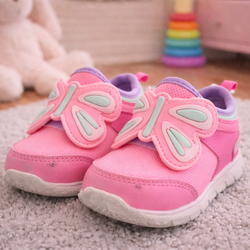 Carter’s Toddler Shoes Size 4 – Pink Butterfly – Lightly Worn 🦋