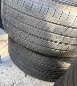 Used pair Michelin energy 215/50/17