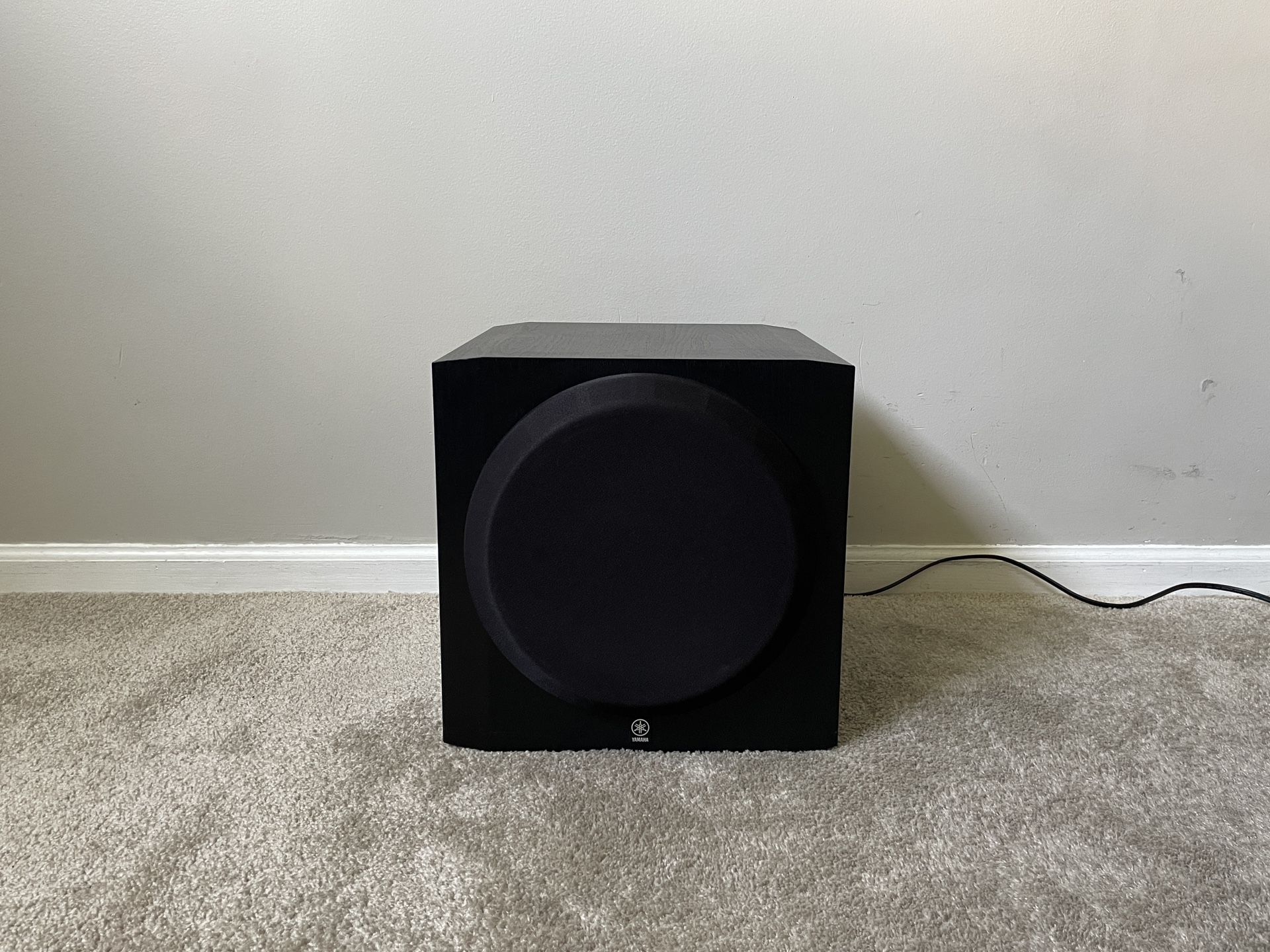 Yamaha YST-SW216 Home Theater Powered Active Subwoofer