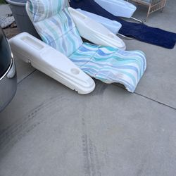 Used Metal Framed Pool Lounge Chairs. 