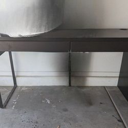 IKEA Micke Desk