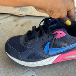 Seize 5 Jordans And airmax