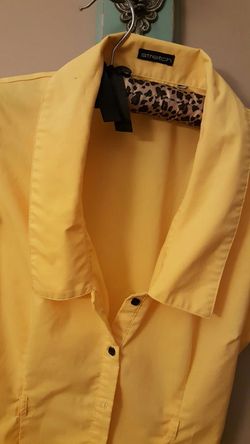 Yellow size small stretch brand blouse