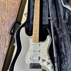 Fender American Deluxe Stratocaster guitar 