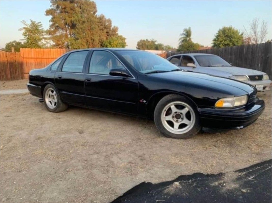 1995 Chevy Impala SS ( No Motor )