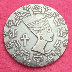 Nefertiti Pure Silver 1/10 OZ Round