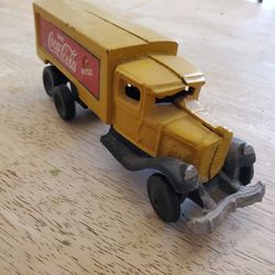 Cocacola Antique Truck