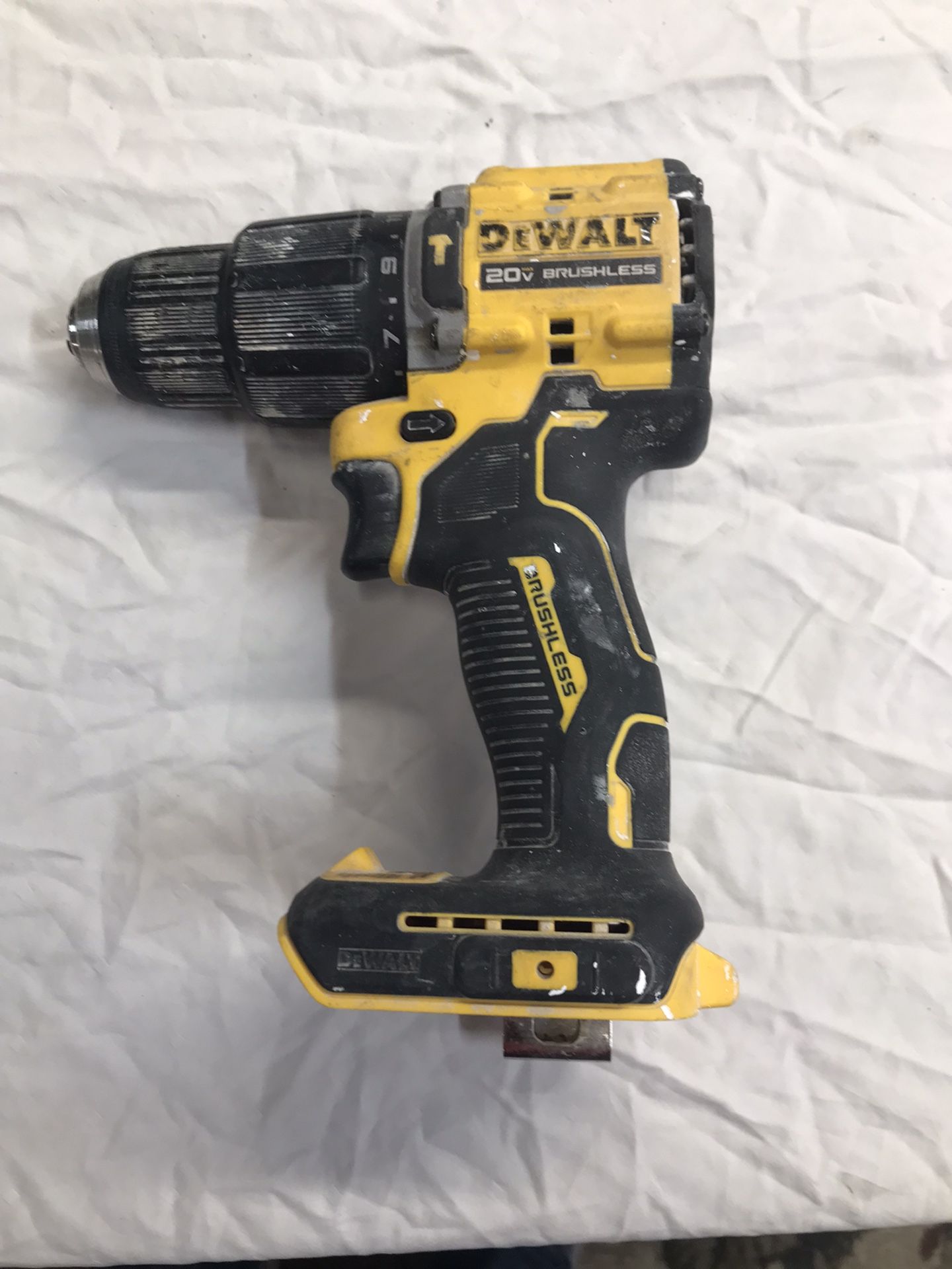 Dewalt Cordless Drill Atomic ( Needs Help) Read
