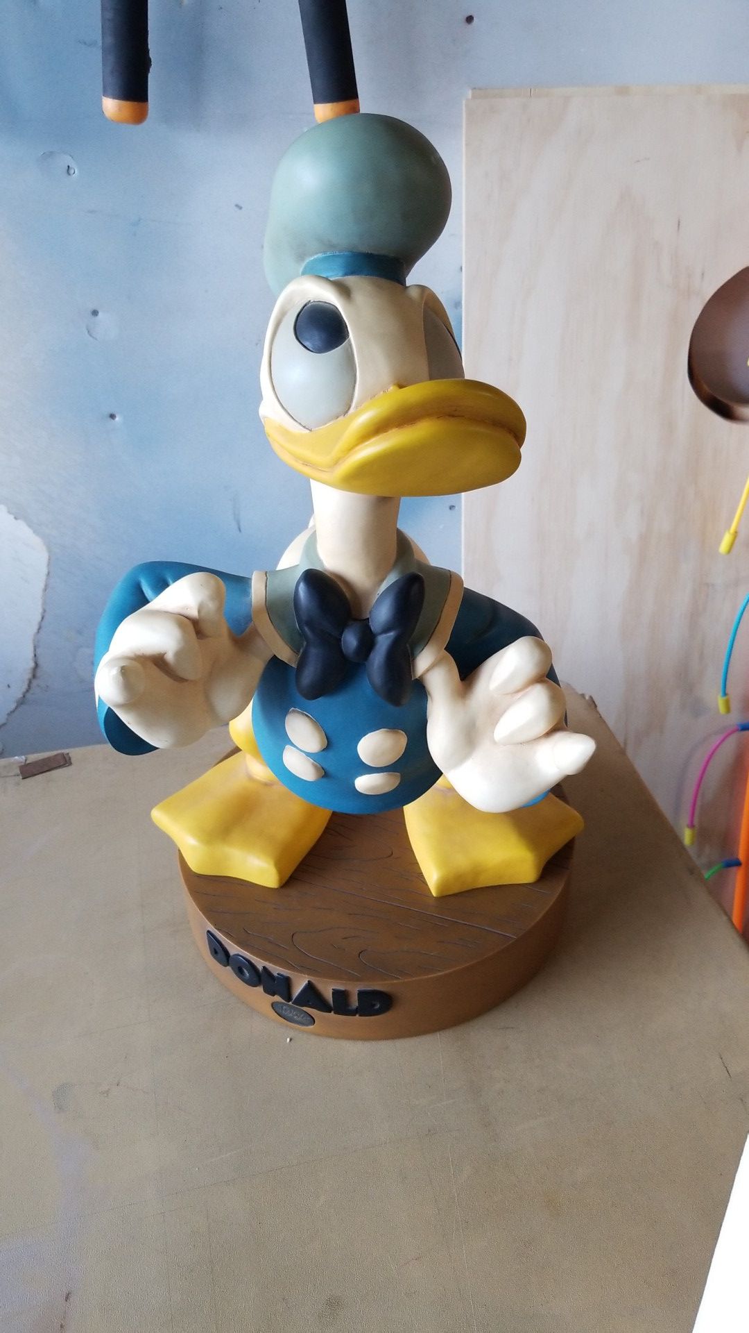 Donald duck statue
