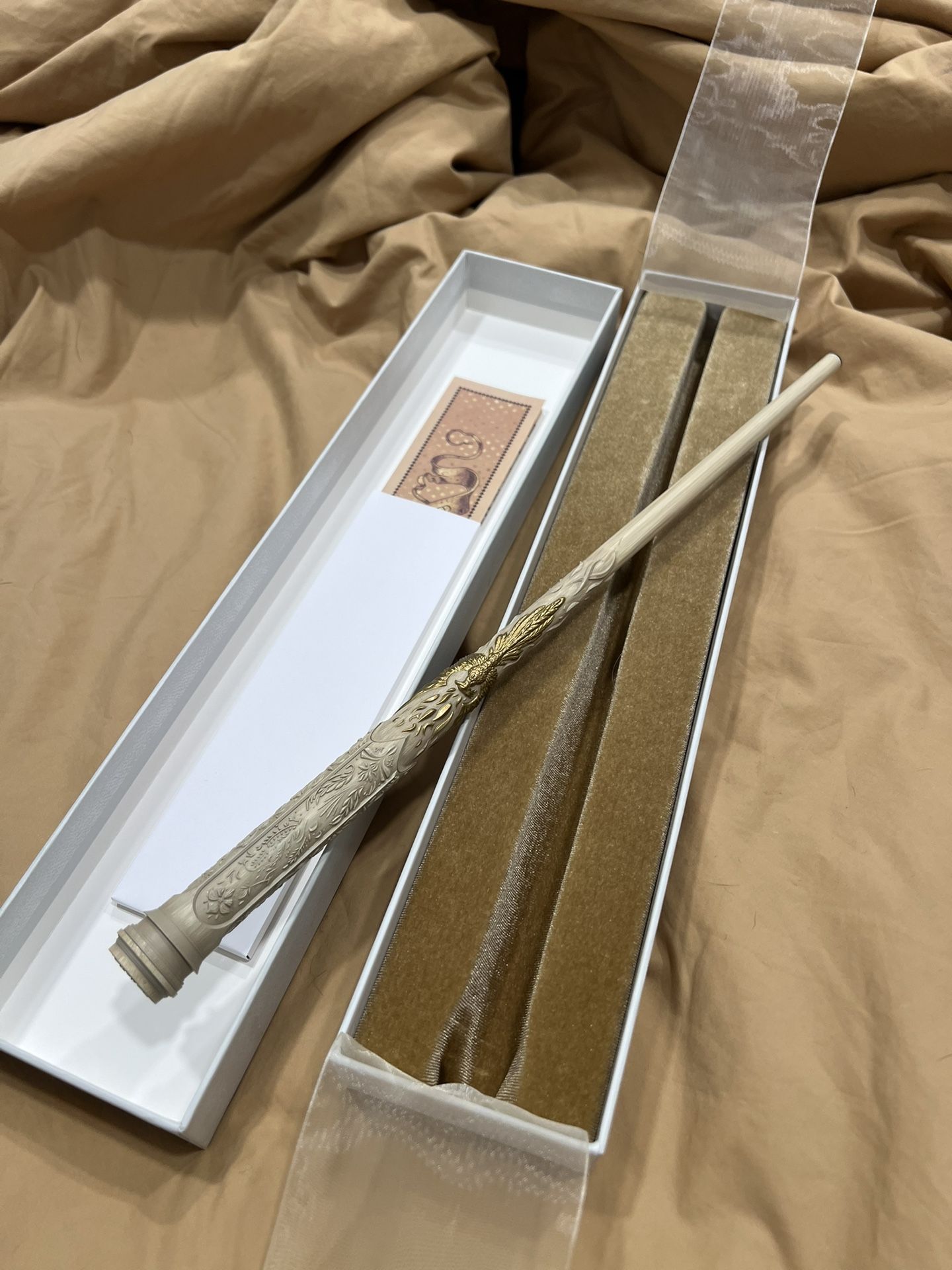 Universal Epic Universe 2nd Gen Phoenix Wand, Harry Potter, Wizarding World HP