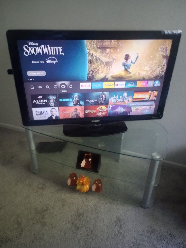 40 INCH TV AND STAND