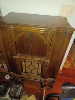 Antique radio