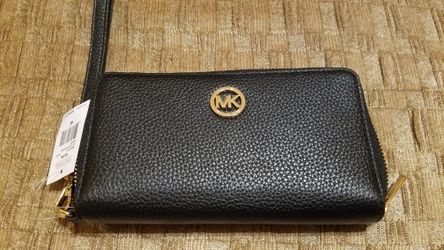 Michael Kors phone wristlet wallet