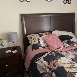 Queen Size Bedroom Set