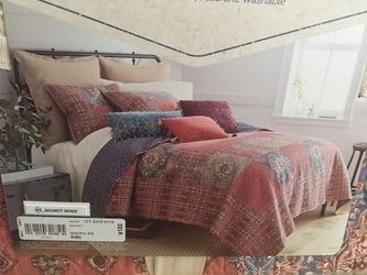 Linden Street Artisan Quilt King Size