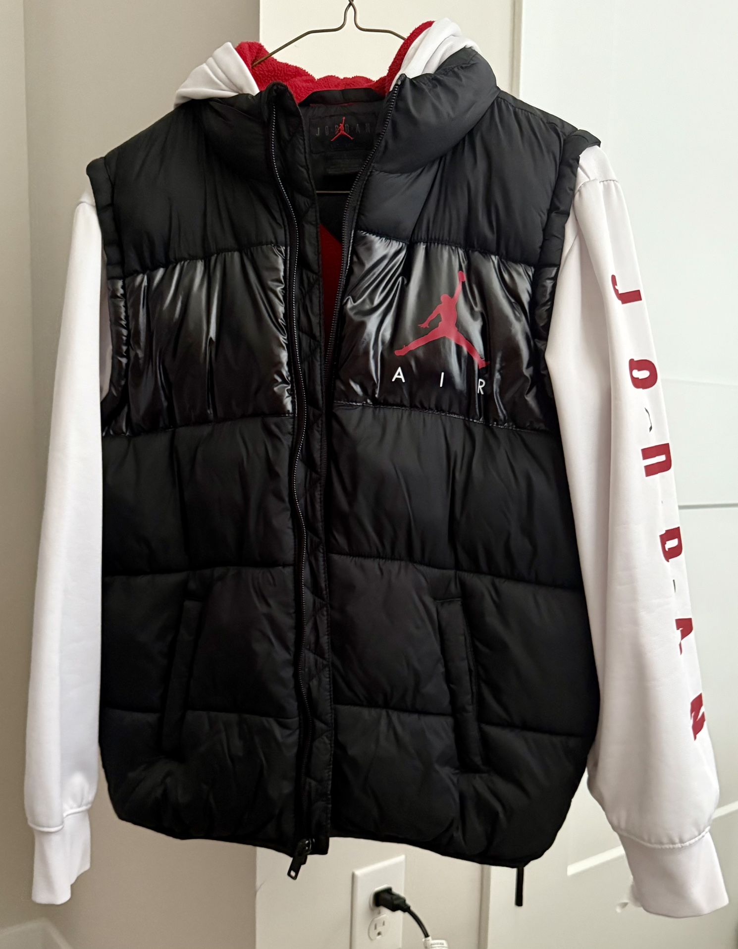 Jordan Boys Jacket 12/13 Years Old 