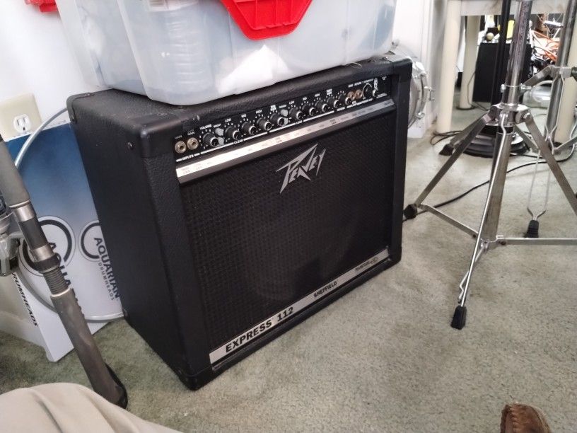 Guitar Amplifier 12" Sheffield Speaker 65 Watts