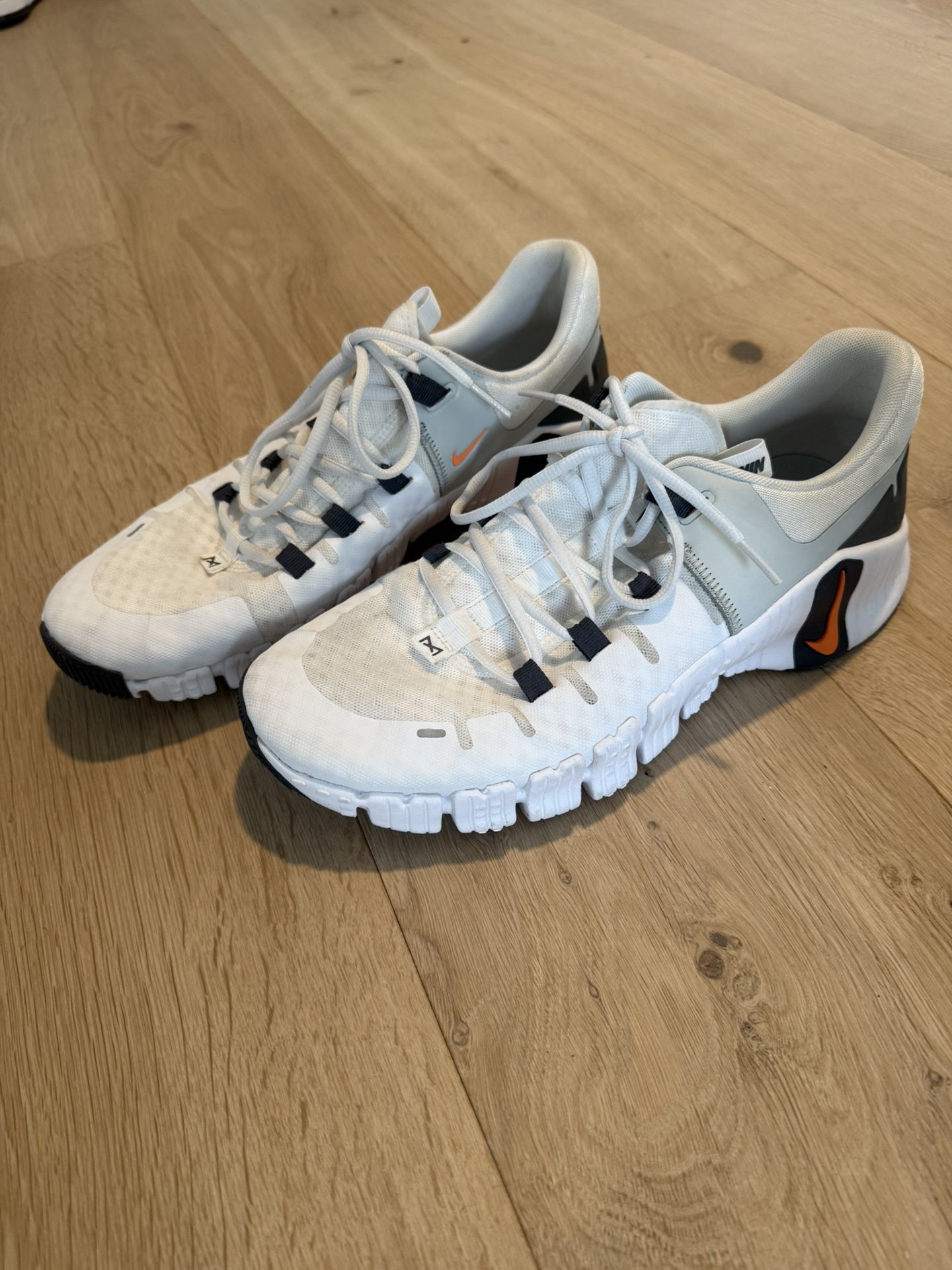 Nike Free Metcon 5 White Bright Mandarin