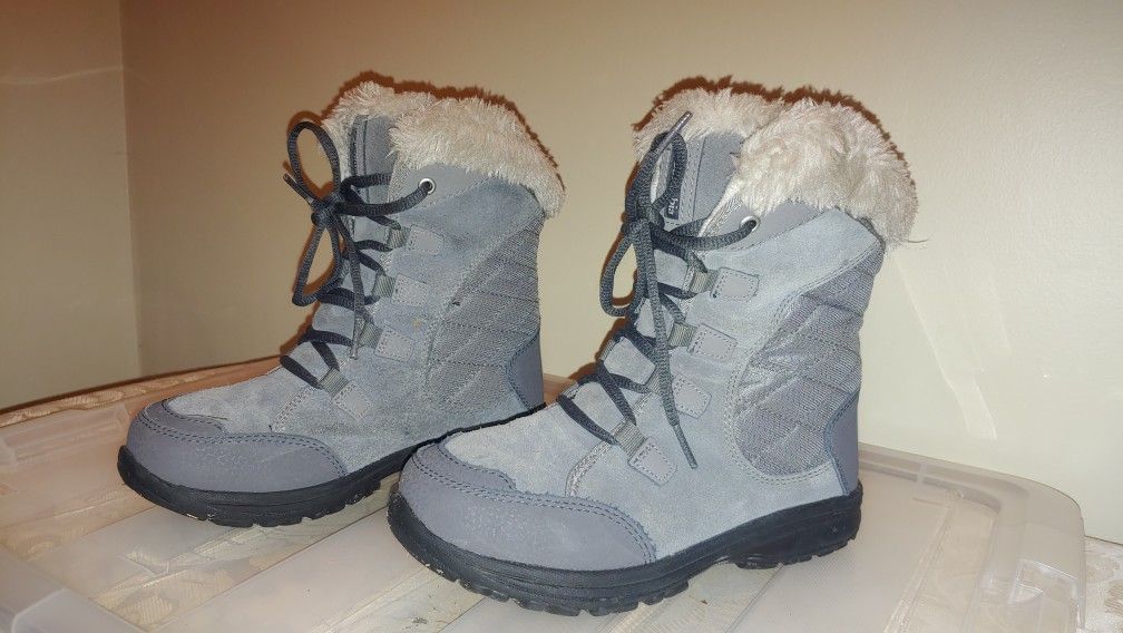 Columbia winter snow boots Child size 2