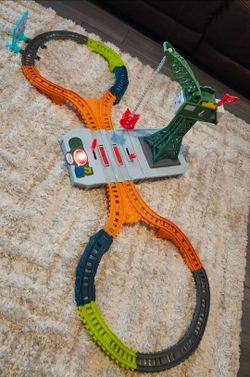✅️ Thomas & Friends Toy Track Playset w/Sounds• Add On To Thomas Collection• L50"xW18"xH16"• Great Condition• $20firm