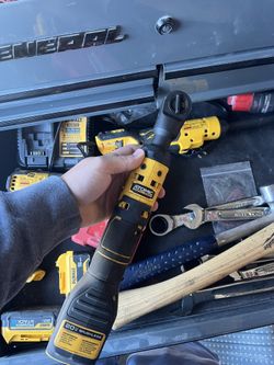 Dewalt Electric Ratchet