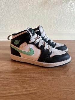 Two Pair of kid’s Nike shoes