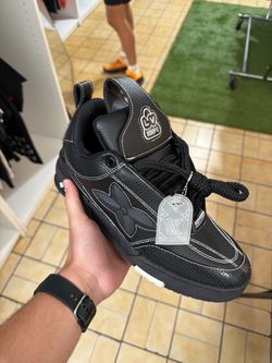 LOUIS VUITTON BLACK NEW COLLECTION