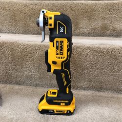 Dewalt XR 3speed Multi Tool And 2.0 Battery