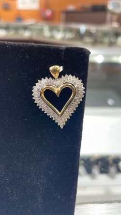 Diamond heart charm