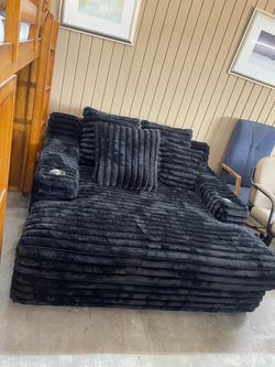 Fabric velvet sofa 🦖