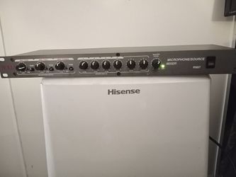 Rolls RM67 Microphone/Source Mixer