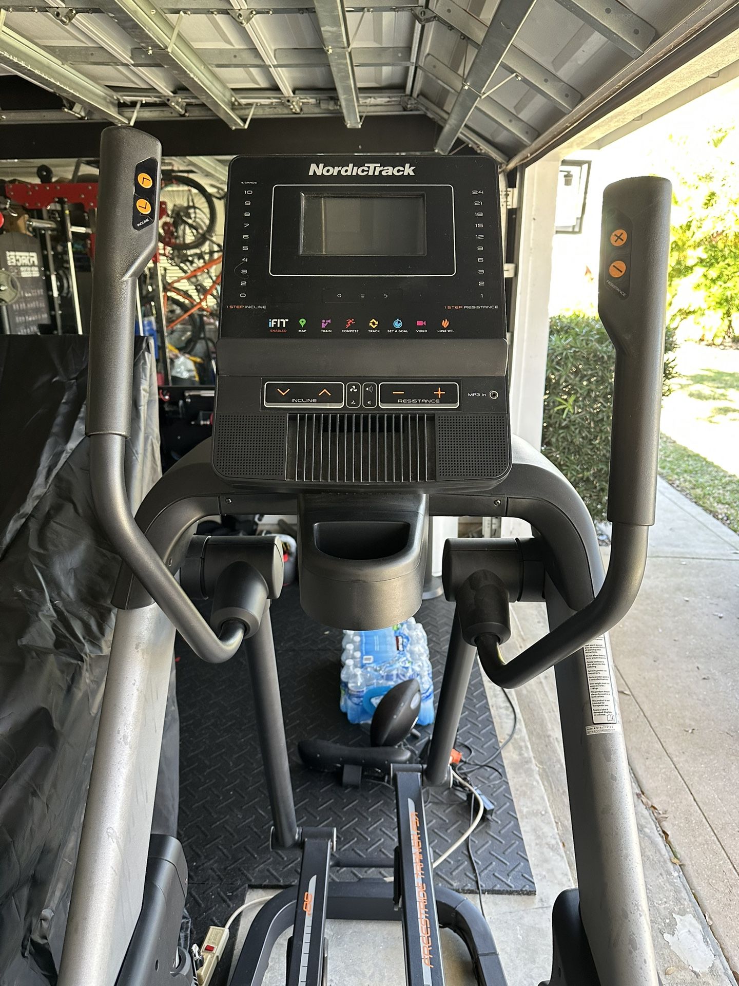 Nordic Track Freestride Trainer FS7i