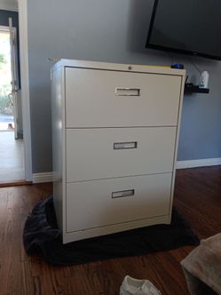 Steelcase Three drawer file cabinet