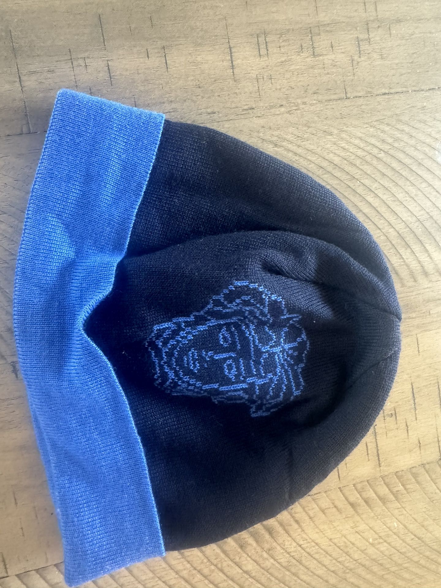 Versace Skull Cap PICK UP ZION ILLINOIS