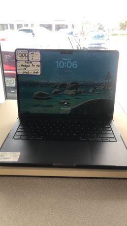 Computer laptop Apple.   M/ Mac book pro - M3. .  S/ DJFW39YPYX / screen size 14”- memory : 512 gb - year 2023