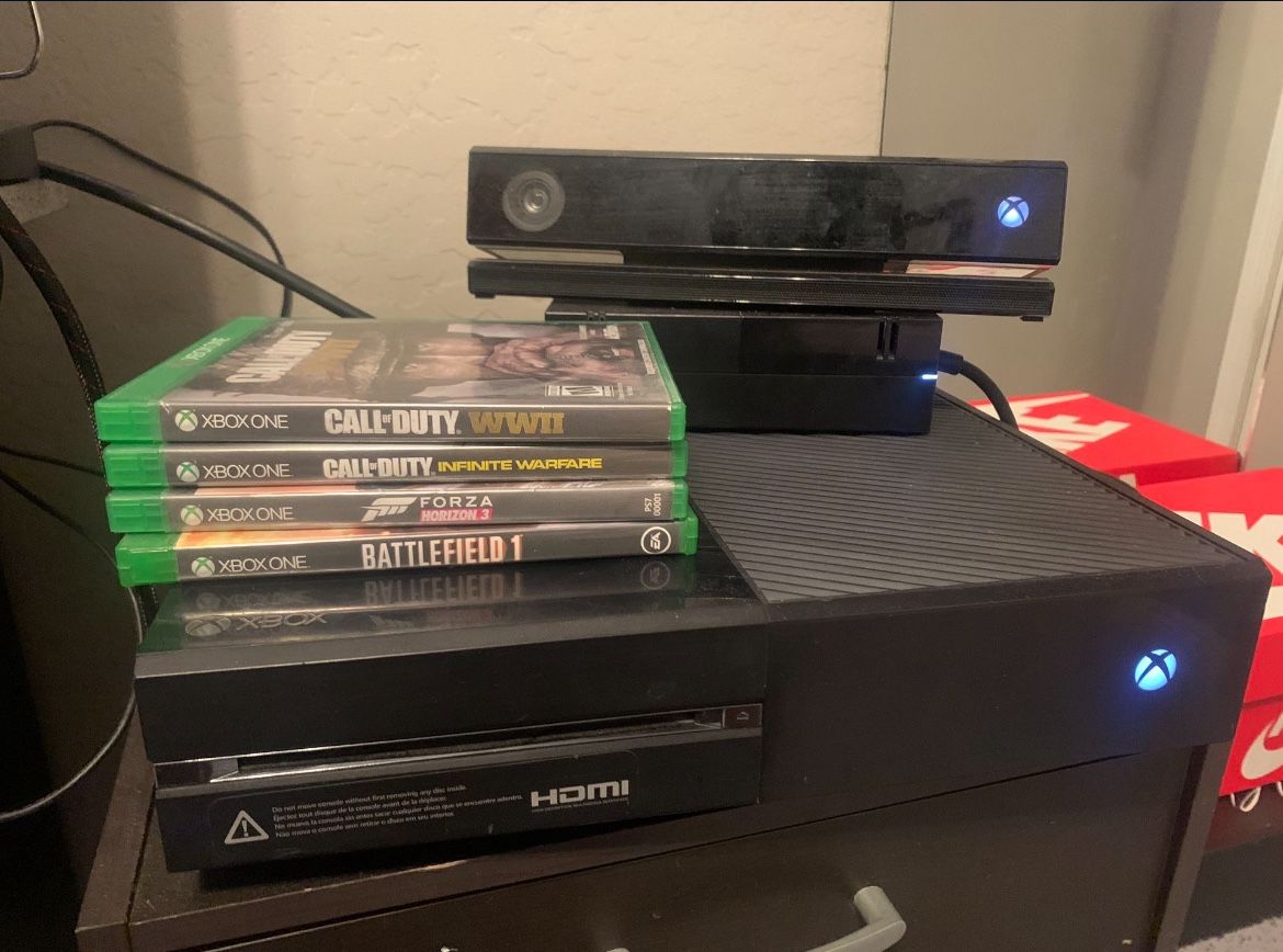 Xbox one with Gta 5 and more games