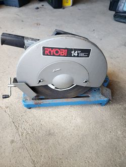 Cut off saw w/ 3 extra cutting wheels