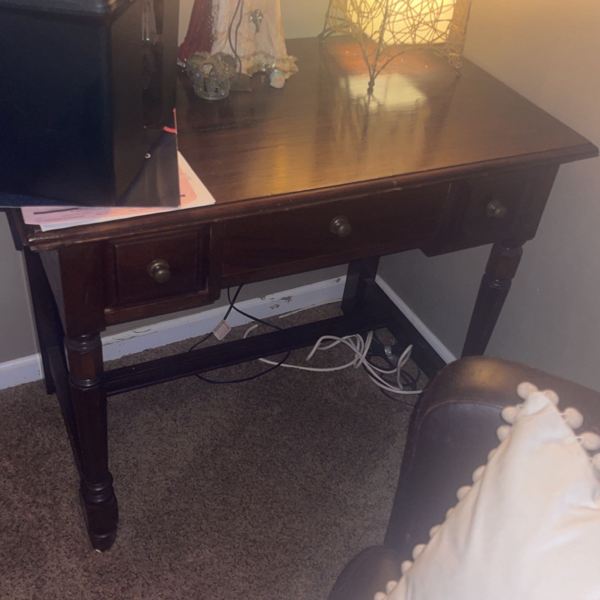 Solid wood accent table DIY PROJECT