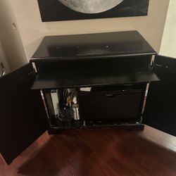 Free!!! Computer Desk With Storage and Hideaway Doors For Small Spaces (compact) 