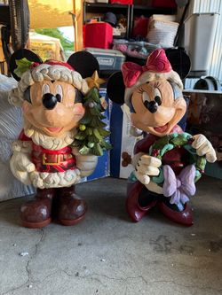 Jim shore  Mickey and Minnie