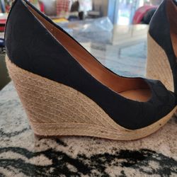 COACH Wedges ... Like New!