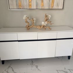Dresser/buffet - white