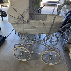 Vintage Pram Bassinet