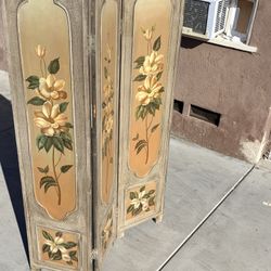 Vintage Style 4 Panel Floral Room Divider