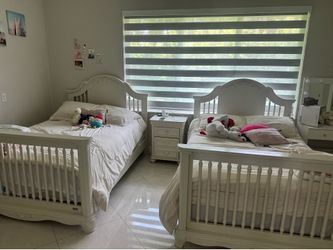 Girls bedroom set