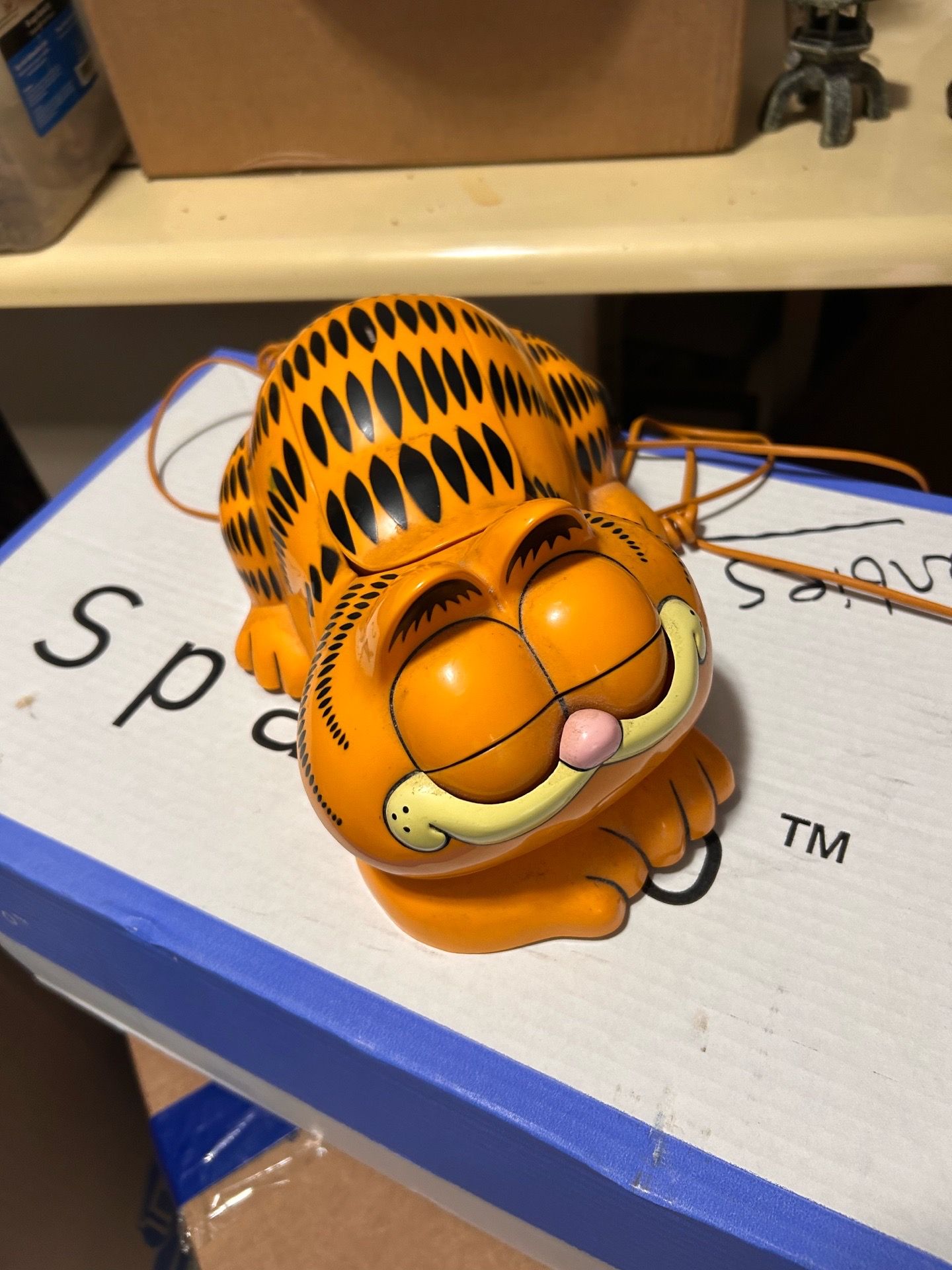 Vintage Garfield phone