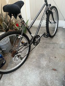 2  bikas Peugeot good condition for one hundred