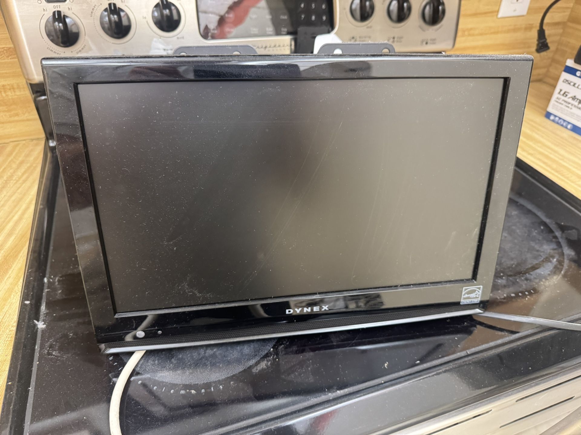 Mini-Tv w/ Extendable Mount